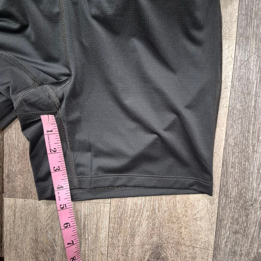 Title nine Skort Size M Gray - Picture 4 of 7